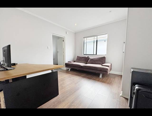 3 BEDROOM TOWNHOUSE FOR SALE IN SANDOWN